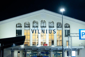 В Вильнюсе из-за метеозондов снова закрыли аэропорт