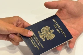 Польша продлит упрощенный порядок выдачи беларусам проездного документа иностранца